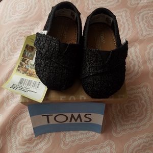 baby TOMS